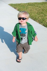 babies should wear sunglasses